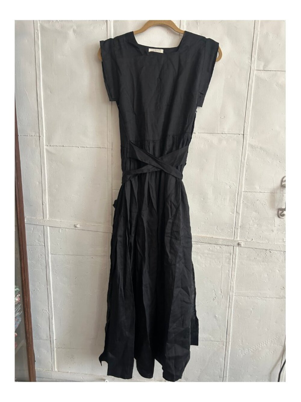 DÔEN Midi Dress